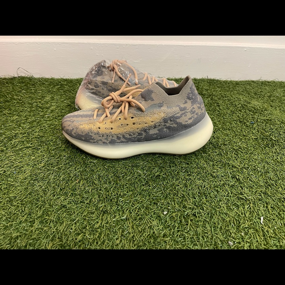 Addidas Yeezy 380 Mist